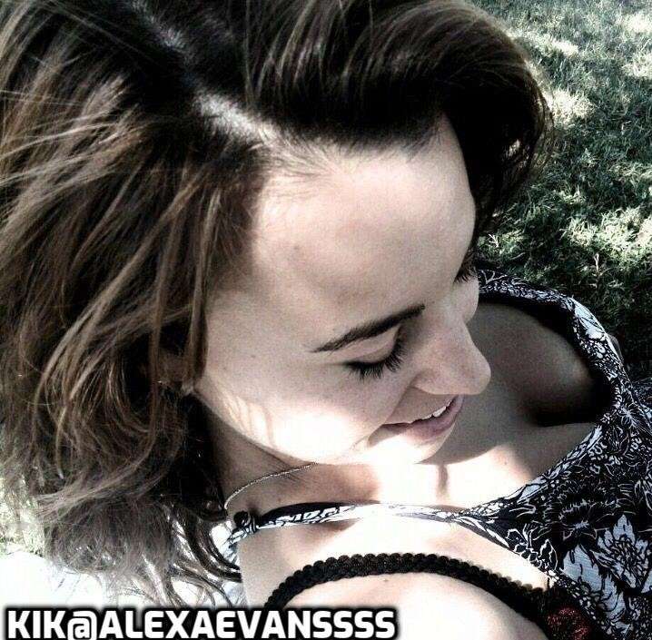 Kik mykik.-ALEXAEVANSSSS image